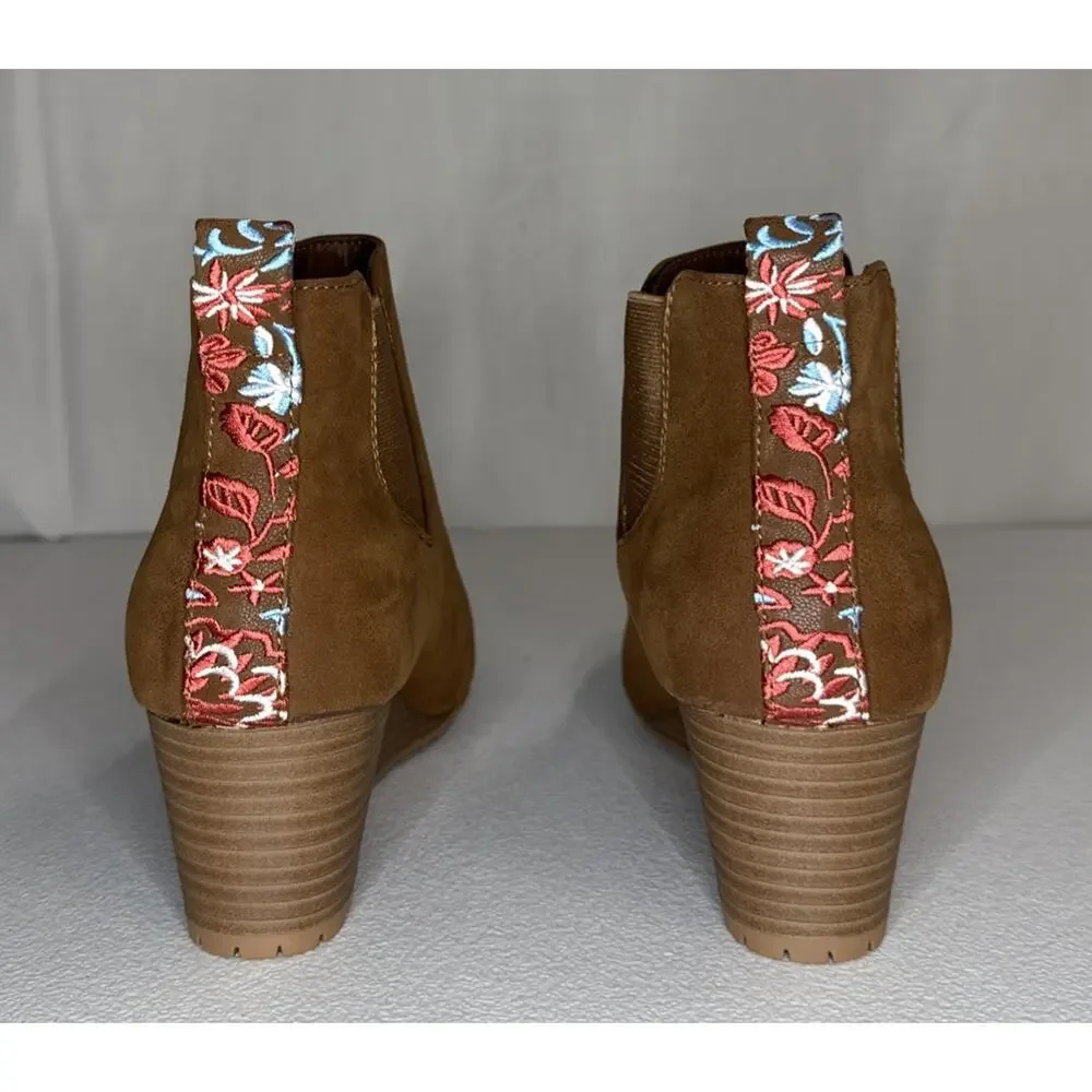 The Pioneer Woman Women's Wedge Bootie Shoes 8.5 Brown
